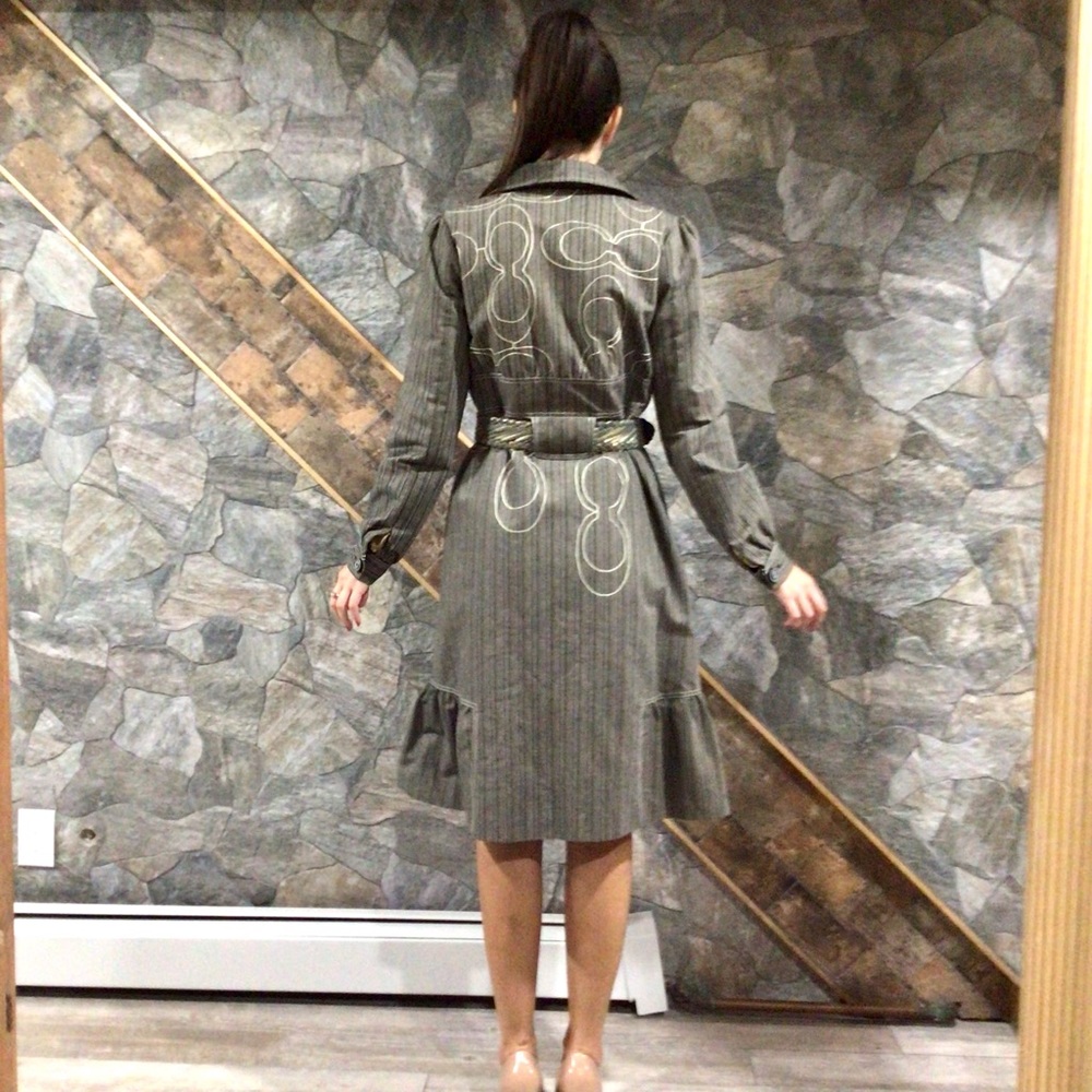 Real Runway Coat - Picture 7 of 16
